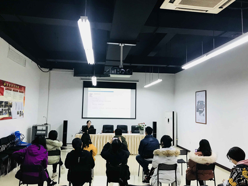 业务办组织召开2019年项目培训会1_副本.jpg