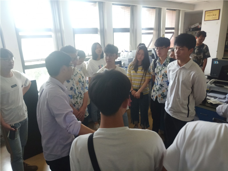 成都纺织高等专科学校师生观摩学习活动2_副本.jpg